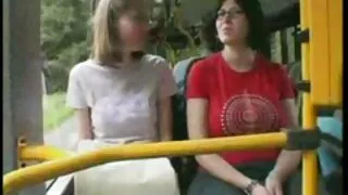 Lusty mamzel si masturba sdraiato video di donne vecchie sul divano