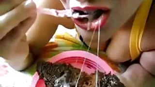Big boobed grasso masturba il cazzo di un video porno gratis di donne anziane uomo