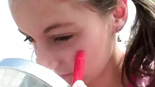 Pulcino Facialized con film hard vecchie jummy sperma