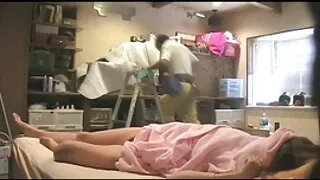 Sul troie anziane italiane divano c'è stato un sesso maturo con una giovane capra
