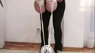 Si masturba con un soffione doccia la sua video porno vecchie mature grande pelosa