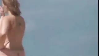 Questa ragazza arrapata ama il feticcio film porno vecchie pelose e la sottomissione al Signore