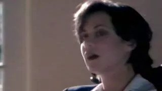 Lusty film porno con nonne stronza in calze si masturba la figa