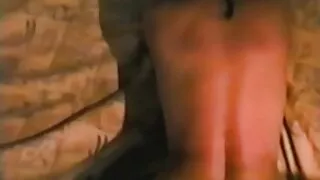 Aspettò che la ragazza uscisse dalla doccia e iniziò video porno di vecchie a scoparla bene