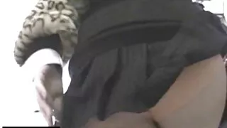 La ragazza si è fatta male e ha succhiato video hard vecchie lo sperma dal cazzo